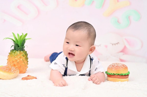 靖江宝宝在妈妈肚子里
